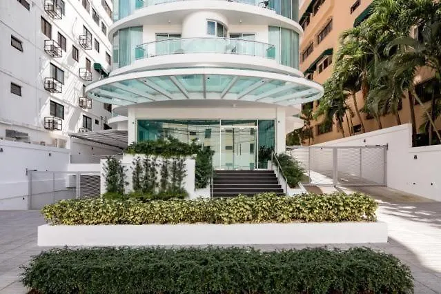 Airy Piantini Apartment Near Acropolis Center 산토도밍고